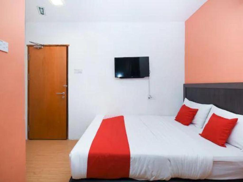 Oyo 1111 Harmony Stay Miri Exterior photo