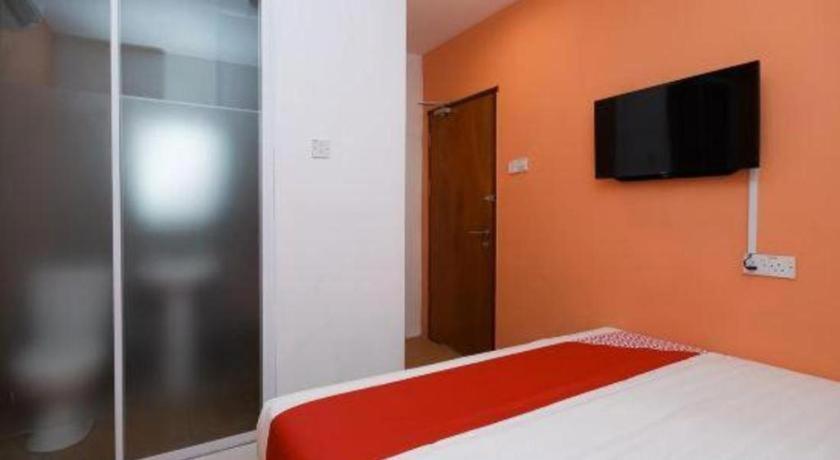 Oyo 1111 Harmony Stay Miri Exterior photo